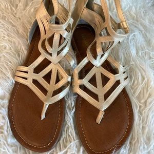 Rampage Size 9 Gold Gladiator Sandals